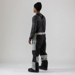 **Rider is 5’11, 155 lbs and wears a size L **Rider is 5’11, 155 lbs and wears a size L