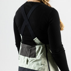 Stretch woven, breathable back panel